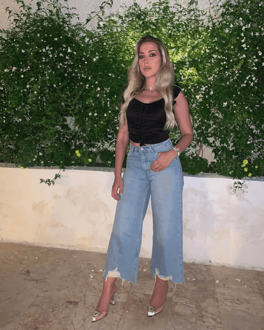 Mira Mohannad، مبيعات في نيترون سوفت